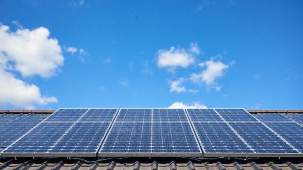 Guide pour garantir l'étanchéité des installations photovoltaïques